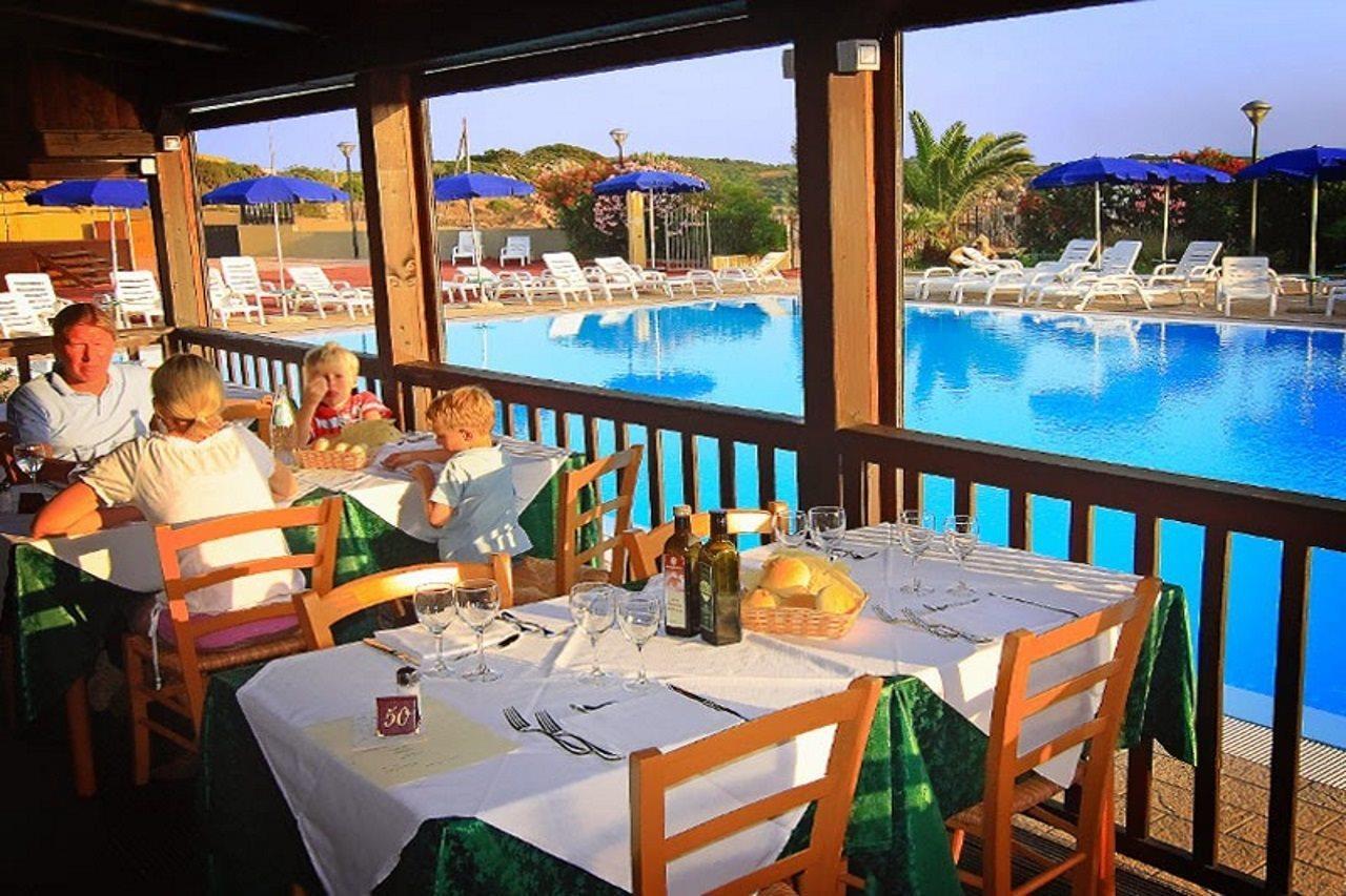 Borgo Saraceno Hotel-Residence ซานตา เตเรซา กัลลูรา ภายนอก รูปภาพ