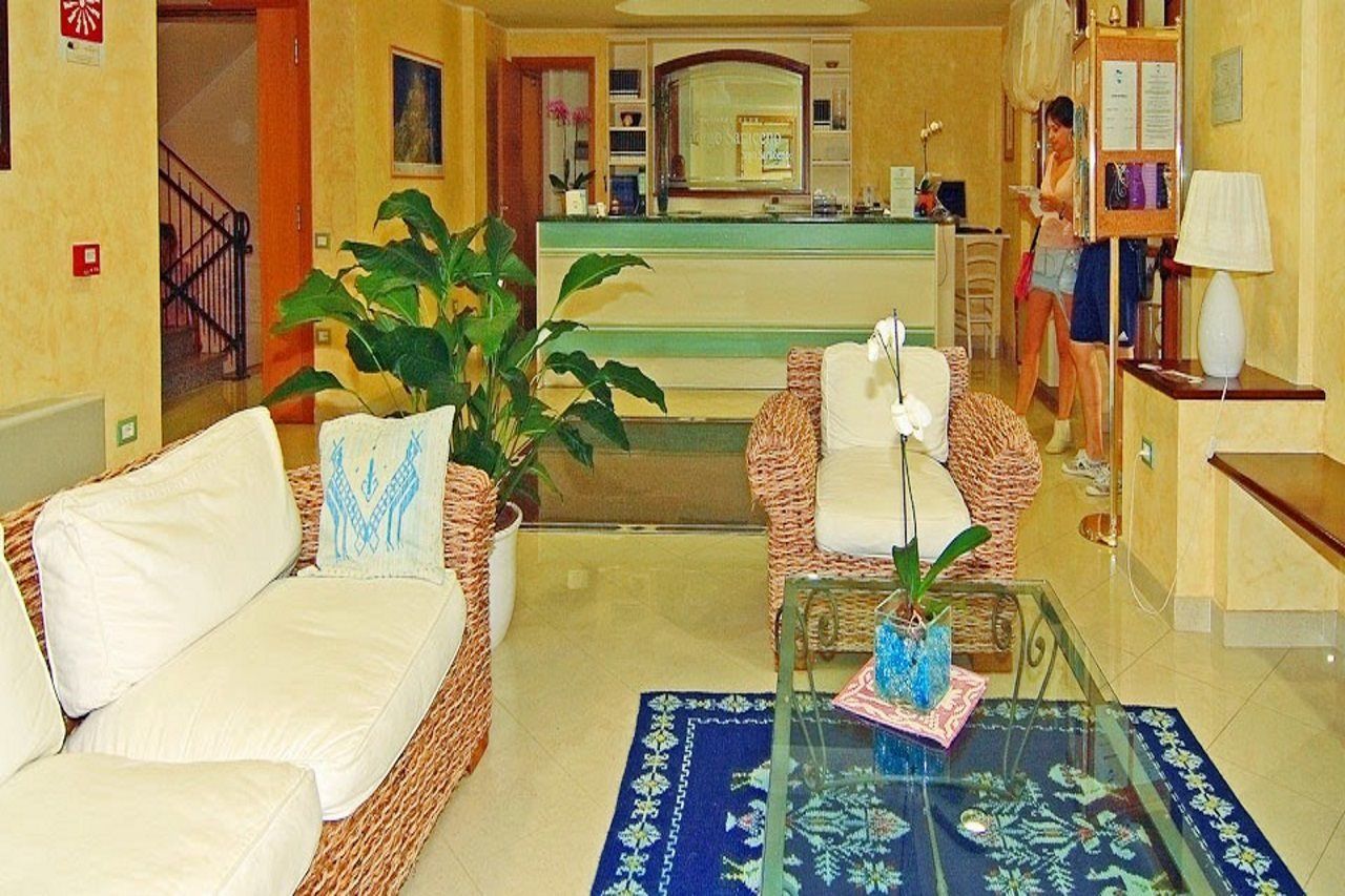 Borgo Saraceno Hotel-Residence ซานตา เตเรซา กัลลูรา ภายนอก รูปภาพ