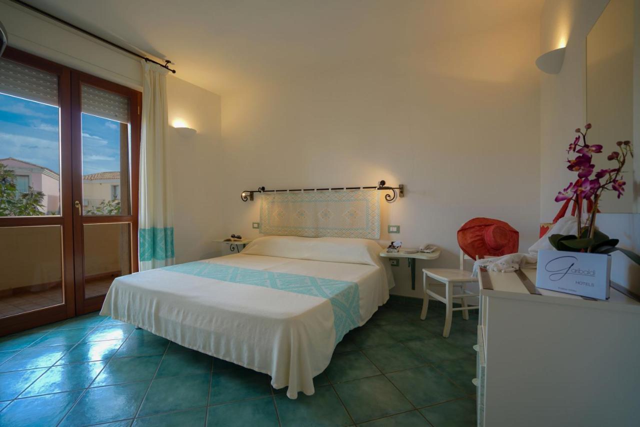 Borgo Saraceno Hotel-Residence ซานตา เตเรซา กัลลูรา ภายนอก รูปภาพ