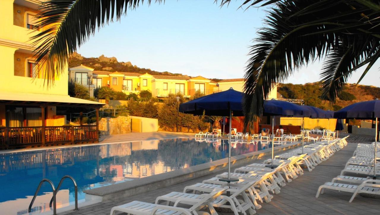Borgo Saraceno Hotel-Residence ซานตา เตเรซา กัลลูรา ภายนอก รูปภาพ